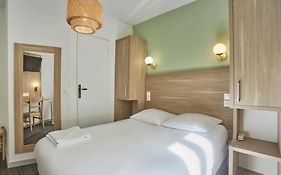Merryl Hotel